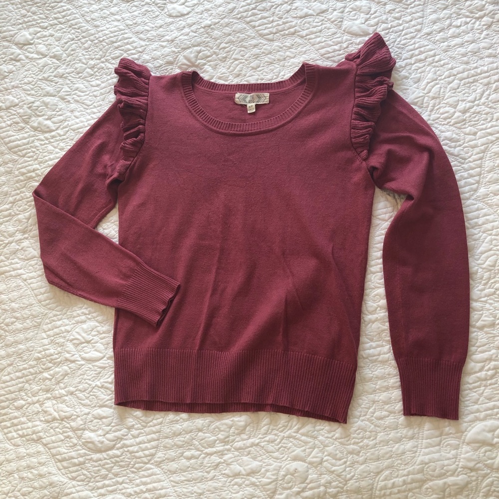 Pretty ruffle shoulder top
